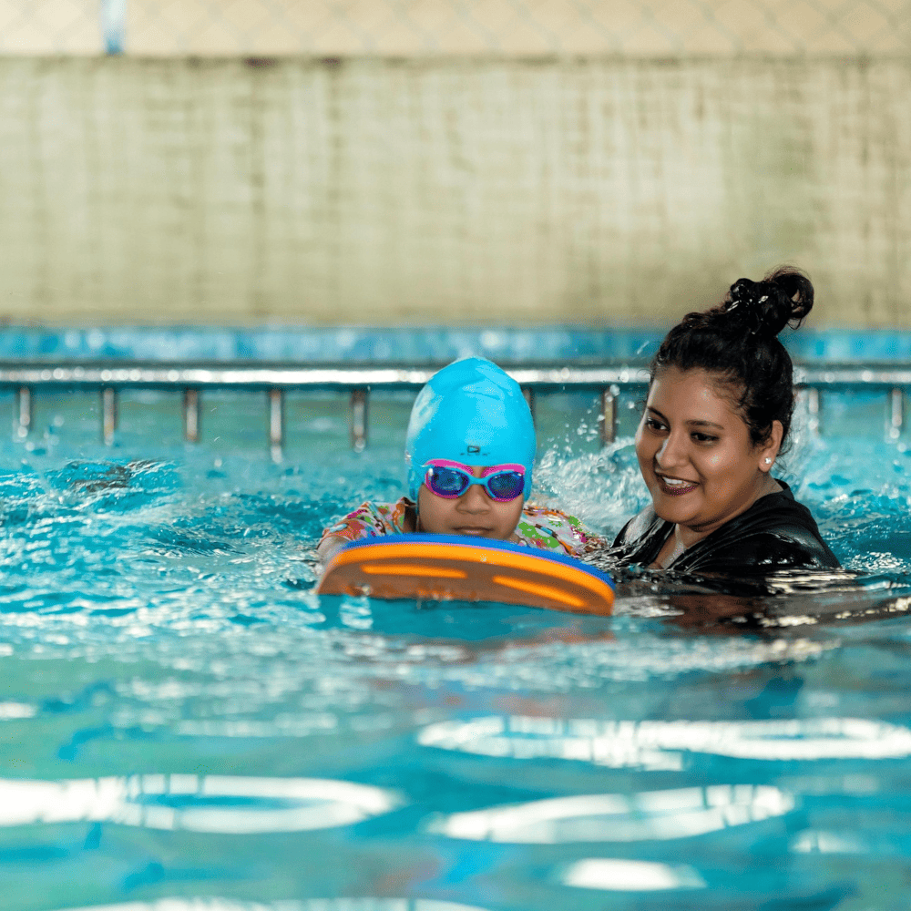 Wen WasserChampions als Schwimmlehrer sucht